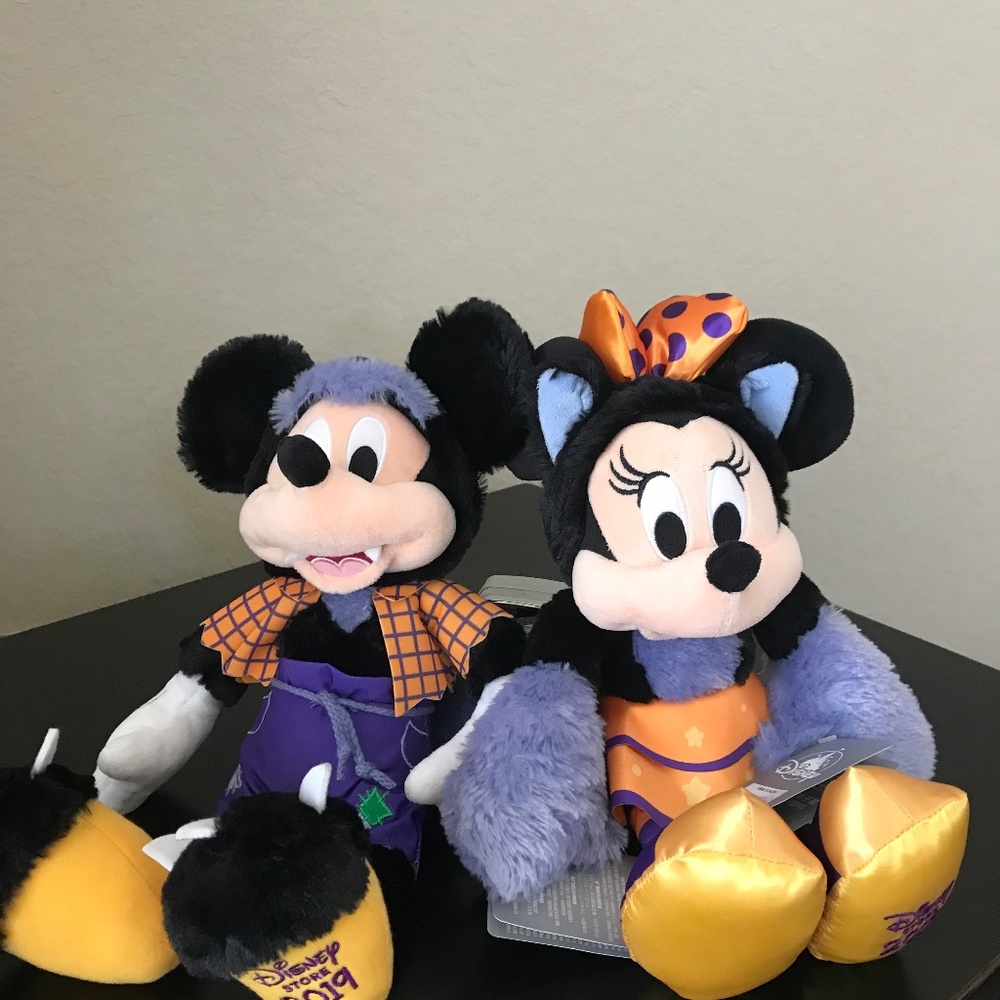 Mickey and Minnie plush Halloween 2019 Disney Store Wolf. NWT